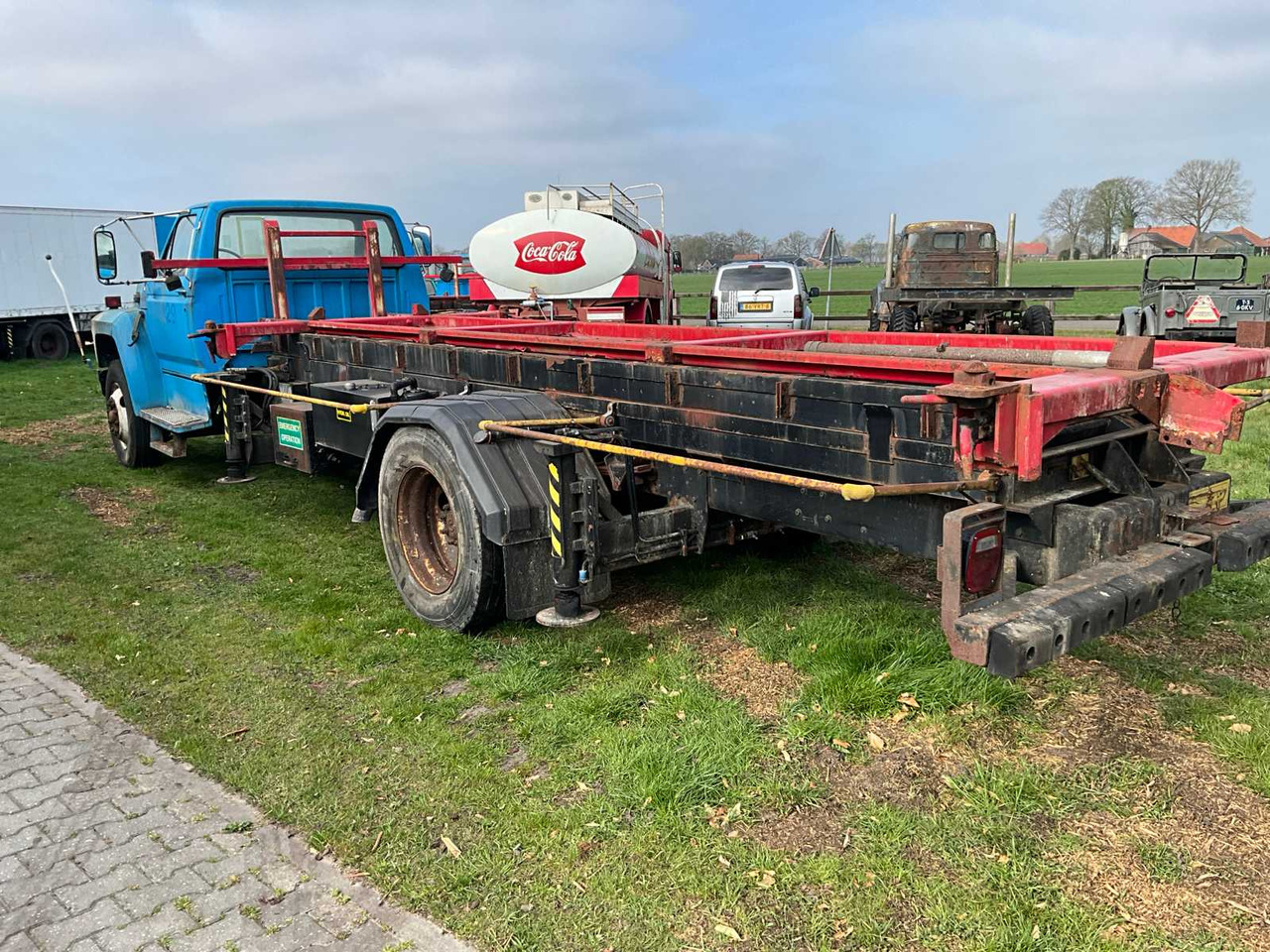 FORD - - F700 - TRUCK - Kamion: slika 2 FORD - - F700 - TRUCK - Kamion: slika 2