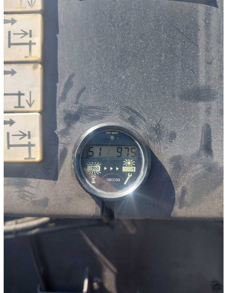 Kamion IVECO - TRACTOR - TRUCK - 2009 WITH PALLFINGER CRANE: slika 15