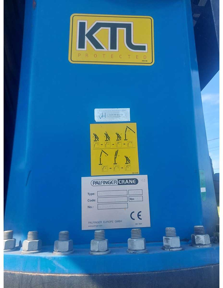 Kamion IVECO - TRACTOR - TRUCK - 2009 WITH PALLFINGER CRANE: slika 14