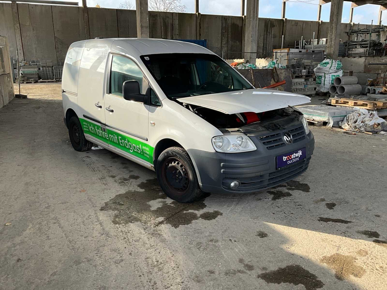 VOLKSWAGEN CADDY TRUCKS - Kamion: slika 3 VOLKSWAGEN CADDY TRUCKS - Kamion: slika 3