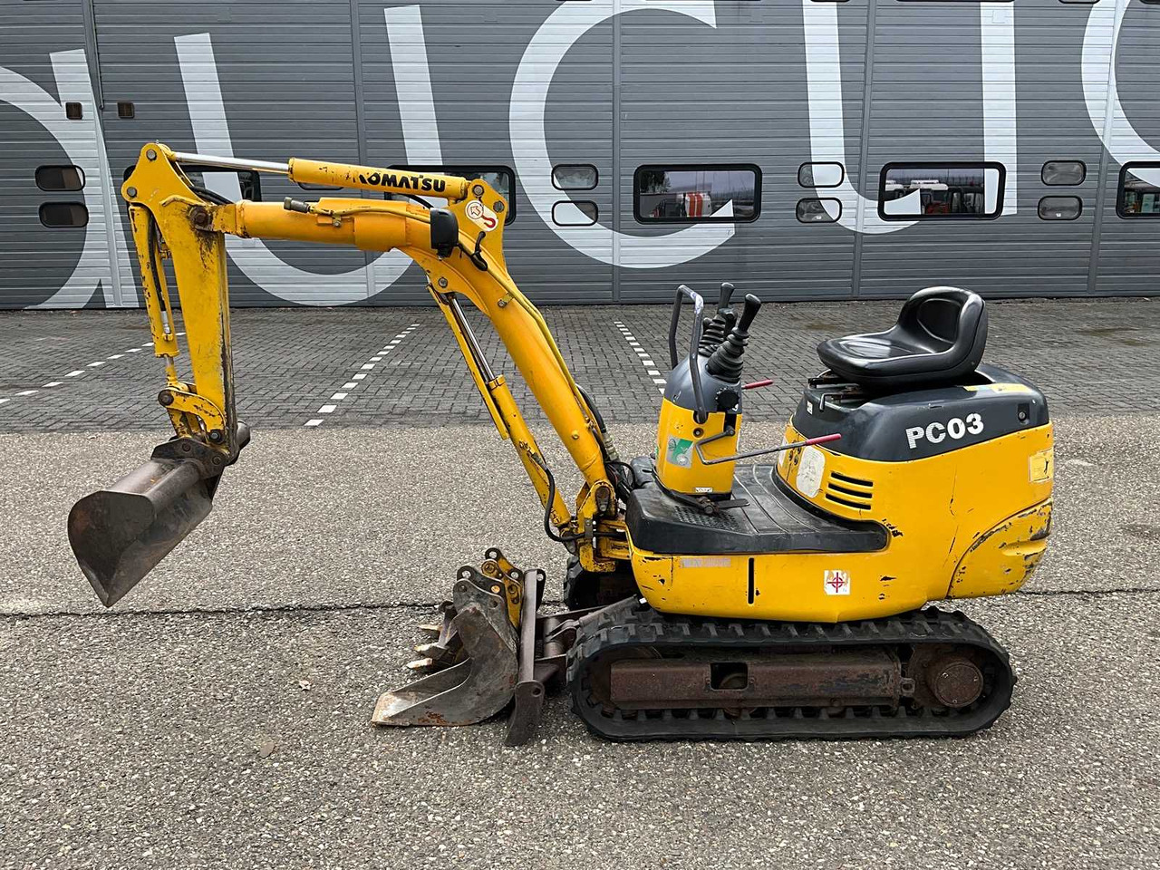 Komatsu PC03 - Mini bager: slika 2 Komatsu PC03 - Mini bager: slika 2