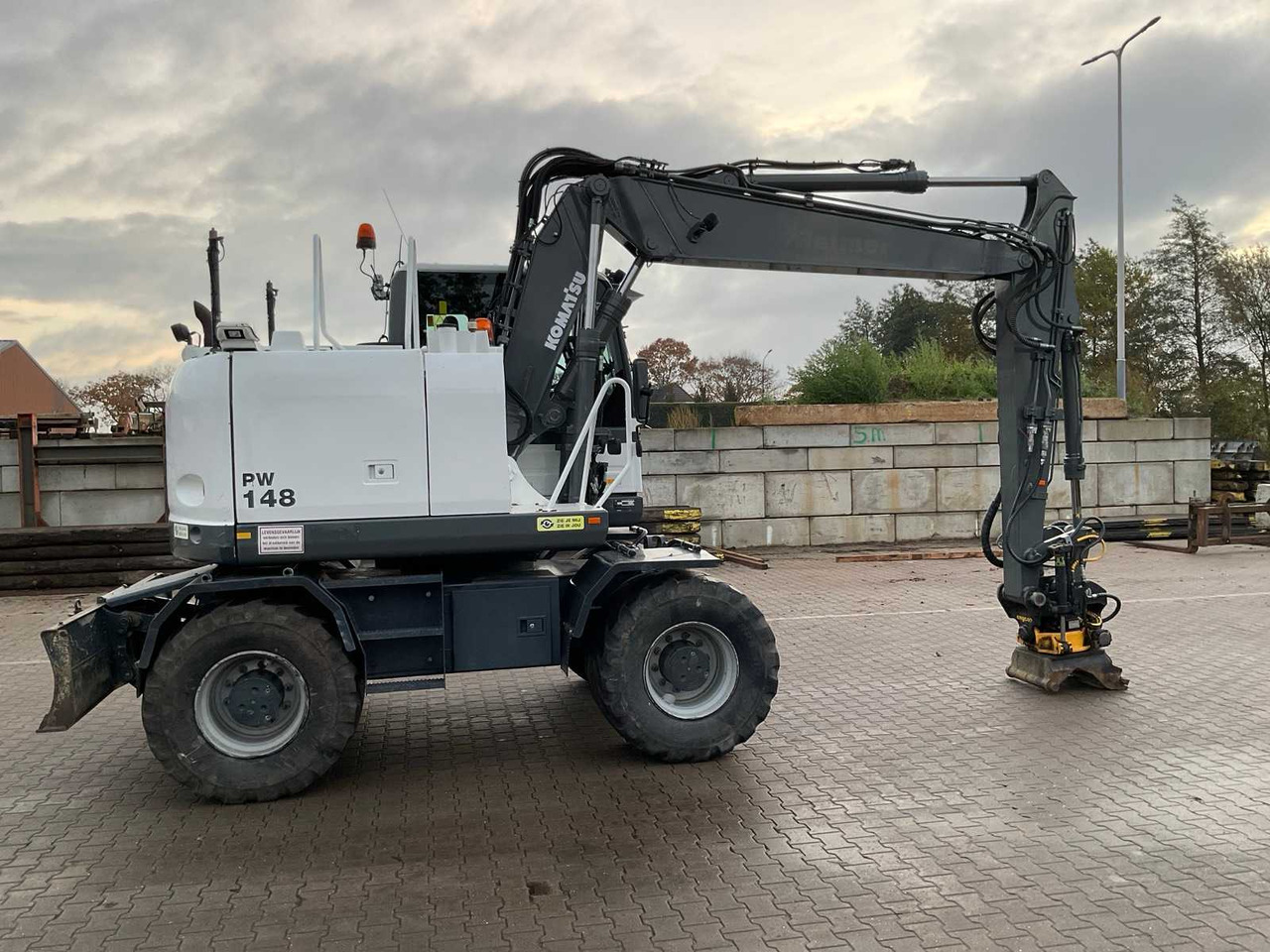 Komatsu PW148-10 - Bager točkaš: slika 5 Komatsu PW148-10 - Bager točkaš: slika 5