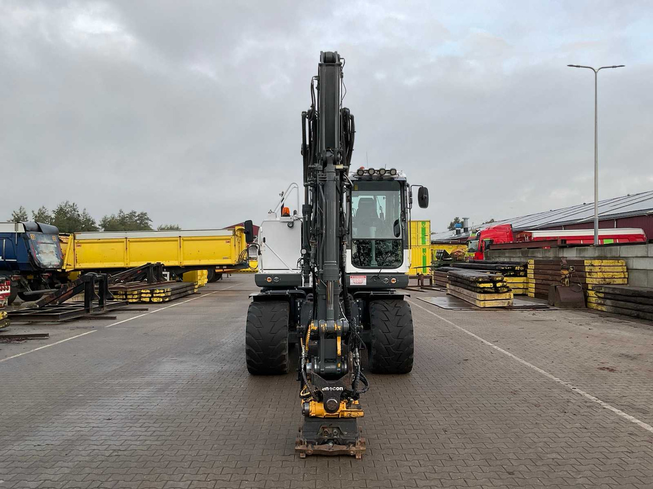 Komatsu PW148-10 - Bager točkaš: slika 3 Komatsu PW148-10 - Bager točkaš: slika 3