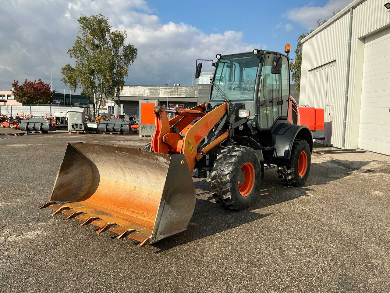 Komatsu WA100M-7 - Utovarivač točkaš: slika 2 Komatsu WA100M-7 - Utovarivač točkaš: slika 2