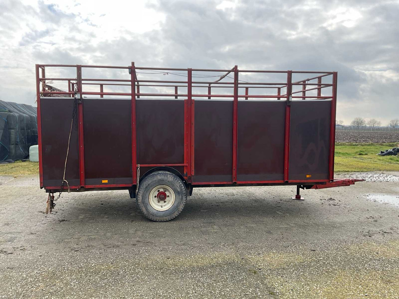 Krone HSB 400 - Prikolica za prevoz stoke: slika 4 Krone HSB 400 - Prikolica za prevoz stoke: slika 4