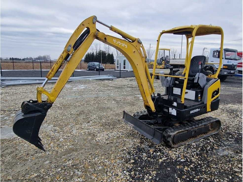 Kubota KX019-4 - Mini bager: slika 1 Kubota KX019-4 - Mini bager: slika 1