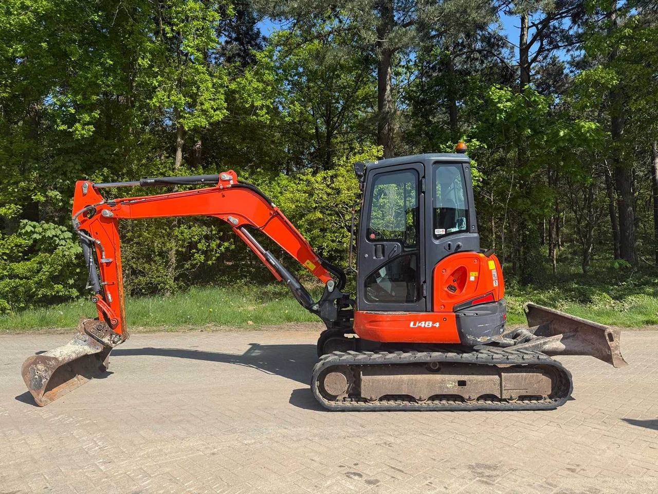 Kubota KX48-4 - Bager guseničar: slika 2 Kubota KX48-4 - Bager guseničar: slika 2