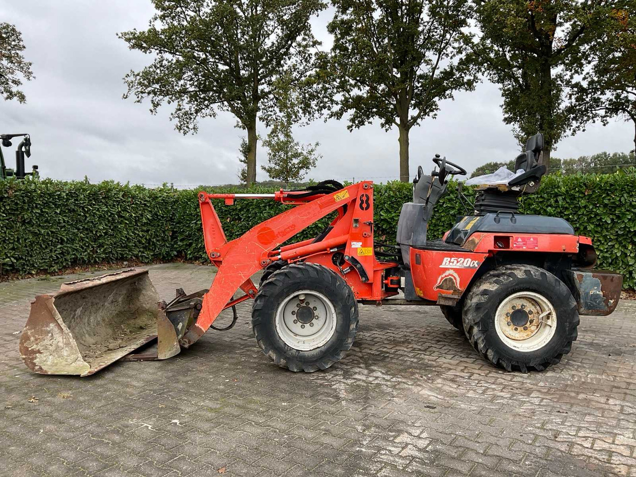 Kubota R520NH - Utovarivač točkaš: slika 3 Kubota R520NH - Utovarivač točkaš: slika 3