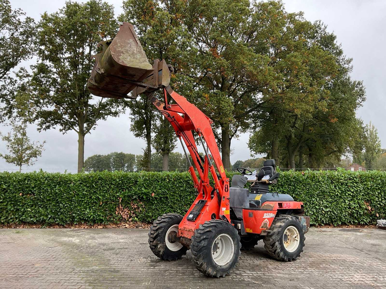 Kubota R520NH - Utovarivač točkaš: slika 2 Kubota R520NH - Utovarivač točkaš: slika 2