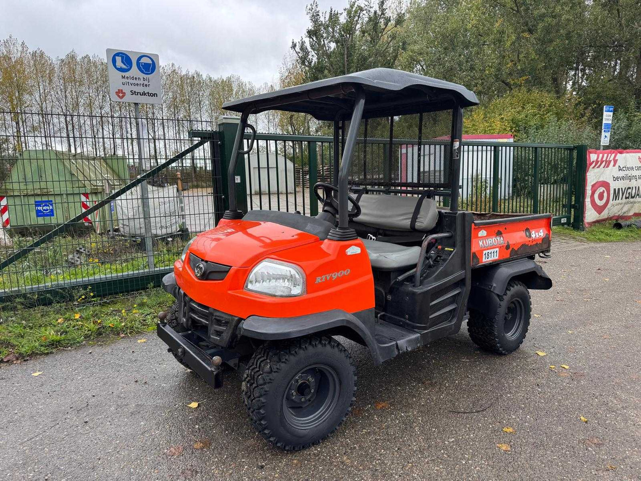 Kubota RTV900 4X4 - Prikolica za poljoprivredu: slika 1 Kubota RTV900 4X4 - Prikolica za poljoprivredu: slika 1