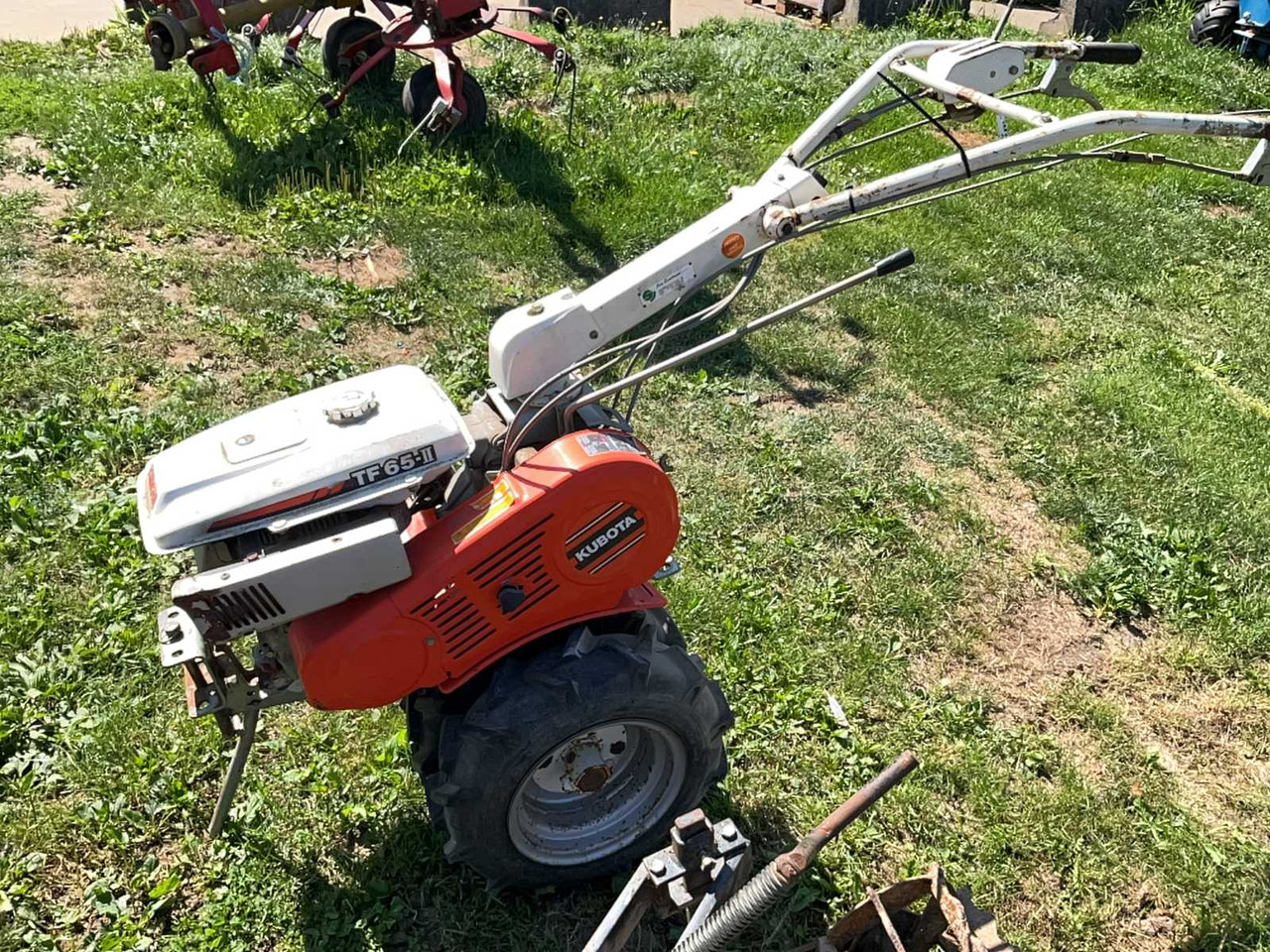 Kubota TF65-II - Komunalni traktor: slika 4 Kubota TF65-II - Komunalni traktor: slika 4