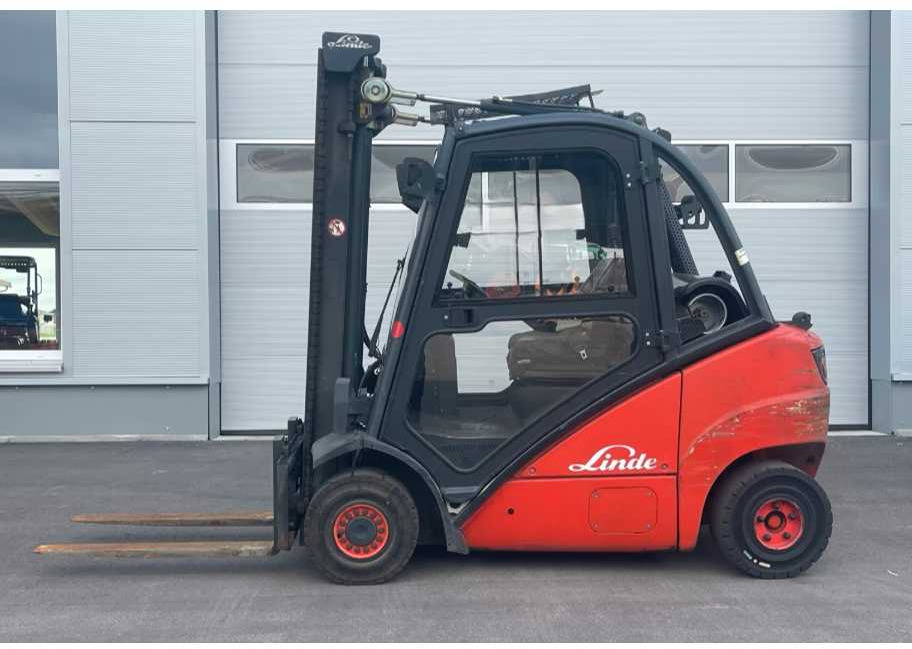 LINDE - H25T - 2004 - FORKLIFT TRUCKS - Viljuškar: slika 2 LINDE - H25T - 2004 - FORKLIFT TRUCKS - Viljuškar: slika 2