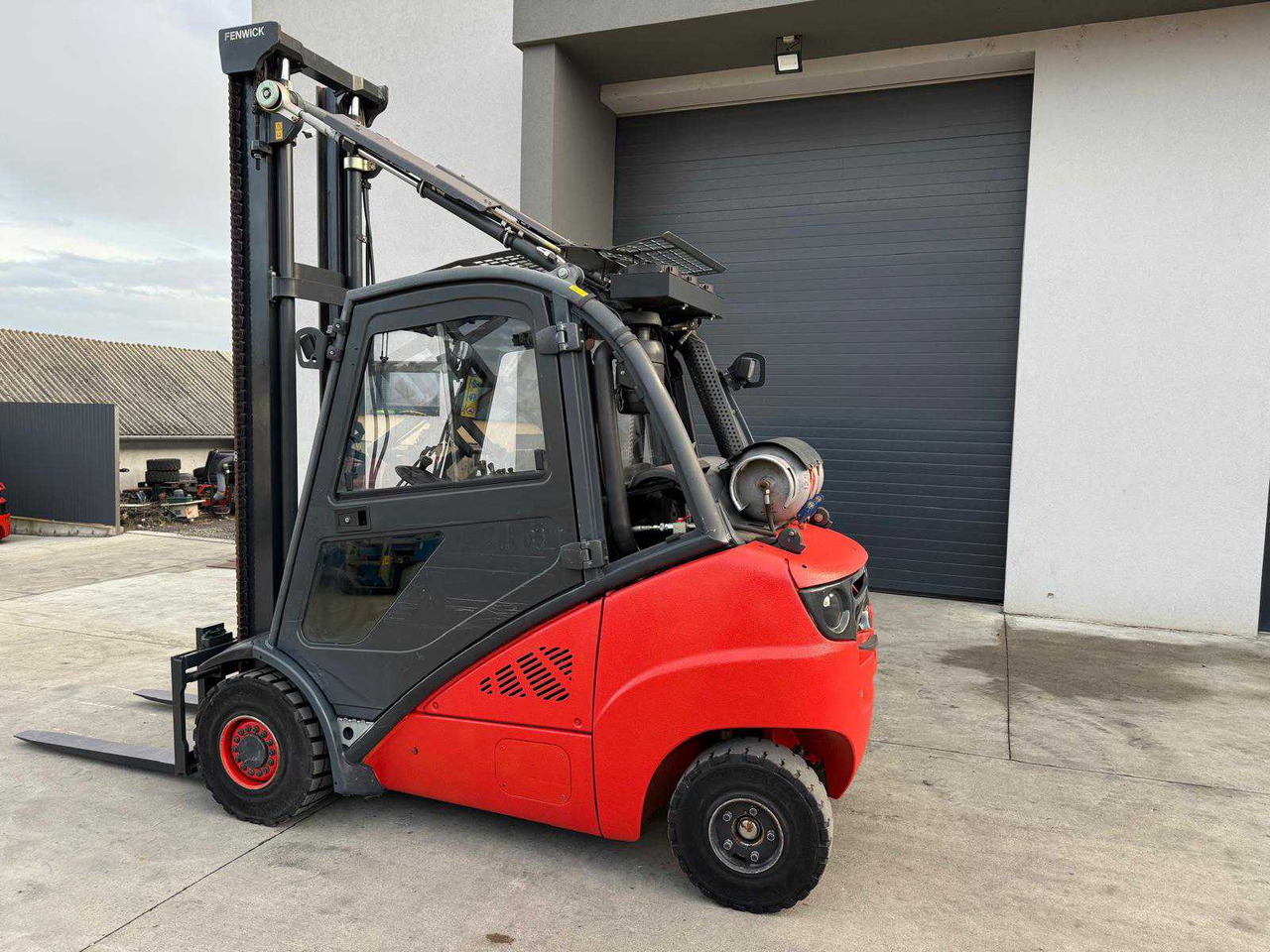 LINDE - H35T-01 - FORKLIFT TRUCKS - 2011 - Viljuškar: slika 3 LINDE - H35T-01 - FORKLIFT TRUCKS - 2011 - Viljuškar: slika 3