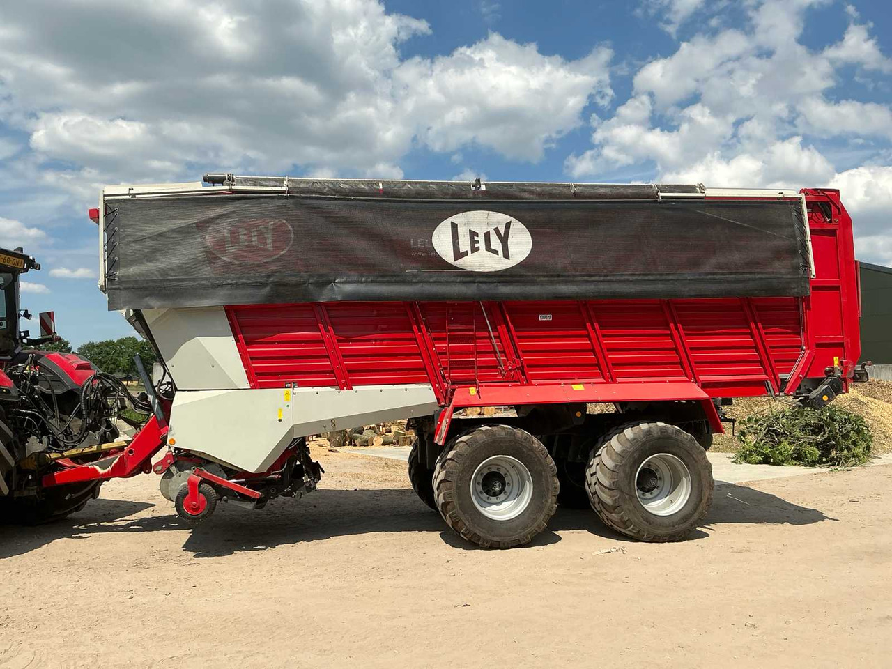 Lely Tigo XR75 - Prikolica sa automatskim punjenjem: slika 2 Lely Tigo XR75 - Prikolica sa automatskim punjenjem: slika 2