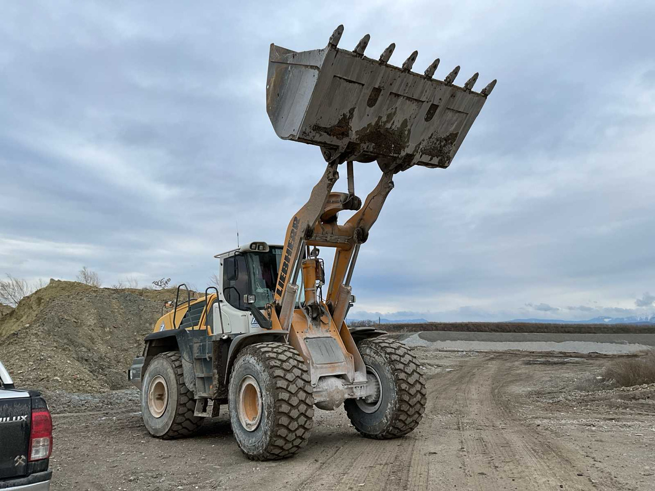 Liebherr L576 - Utovarivač točkaš: slika 1 Liebherr L576 - Utovarivač točkaš: slika 1