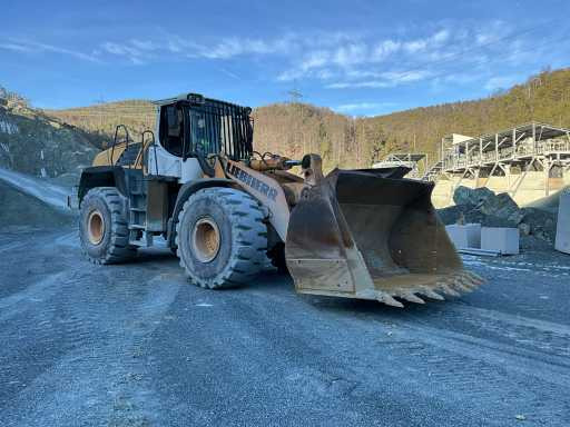 Liebherr L580 - Utovarivač točkaš: slika 4 Liebherr L580 - Utovarivač točkaš: slika 4