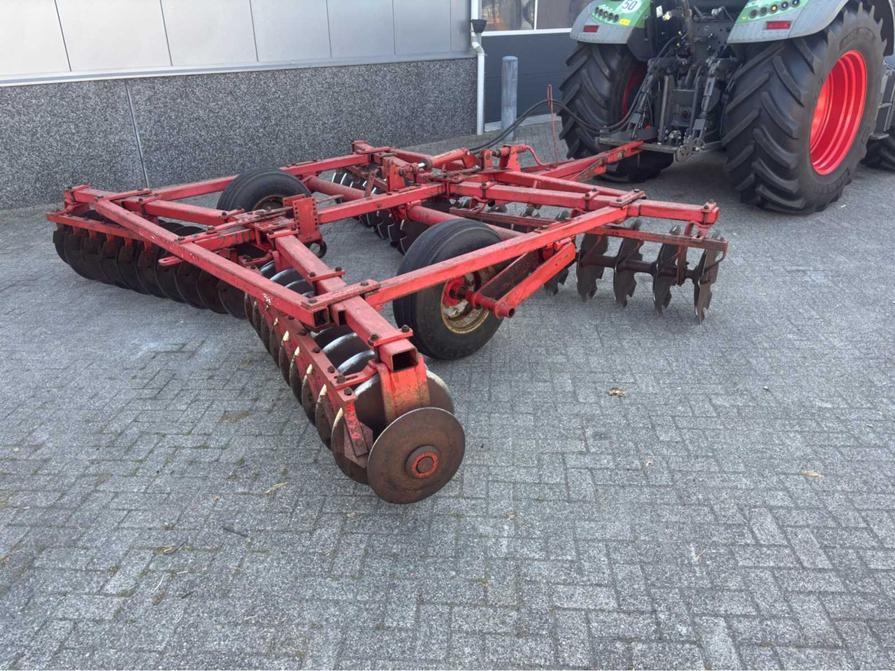 Massey ferguson 520 - Tanjirača: slika 2 Massey ferguson 520 - Tanjirača: slika 2