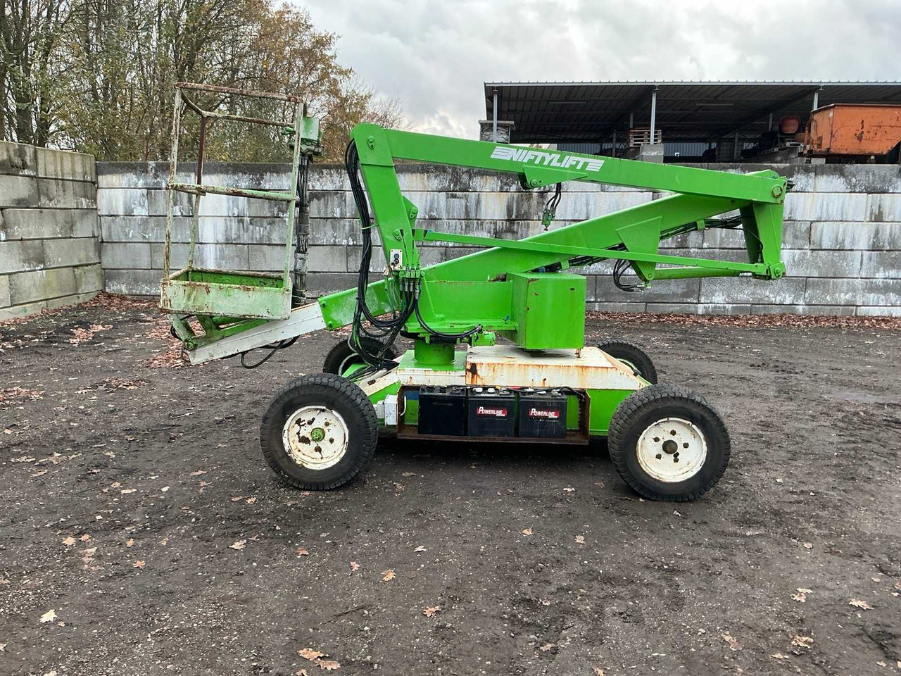 NIFTYLIFT AERIAL PLATFORM DEFECTIVE - Vazdušna platforma: slika 2 NIFTYLIFT AERIAL PLATFORM DEFECTIVE - Vazdušna platforma: slika 2