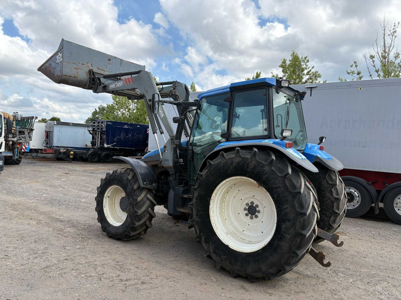 New Holland TM115 mit Frontlader - Traktor: slika 3 New Holland TM115 mit Frontlader - Traktor: slika 3