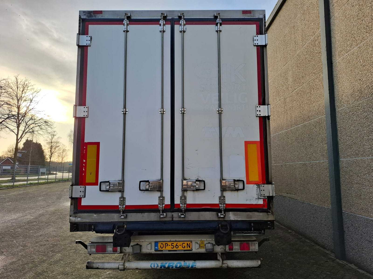 KRONE - 2016 - TKS MEETHANG - SEMI-TRAILER - Poluprikolica: slika 4 KRONE - 2016 - TKS MEETHANG - SEMI-TRAILER - Poluprikolica: slika 4