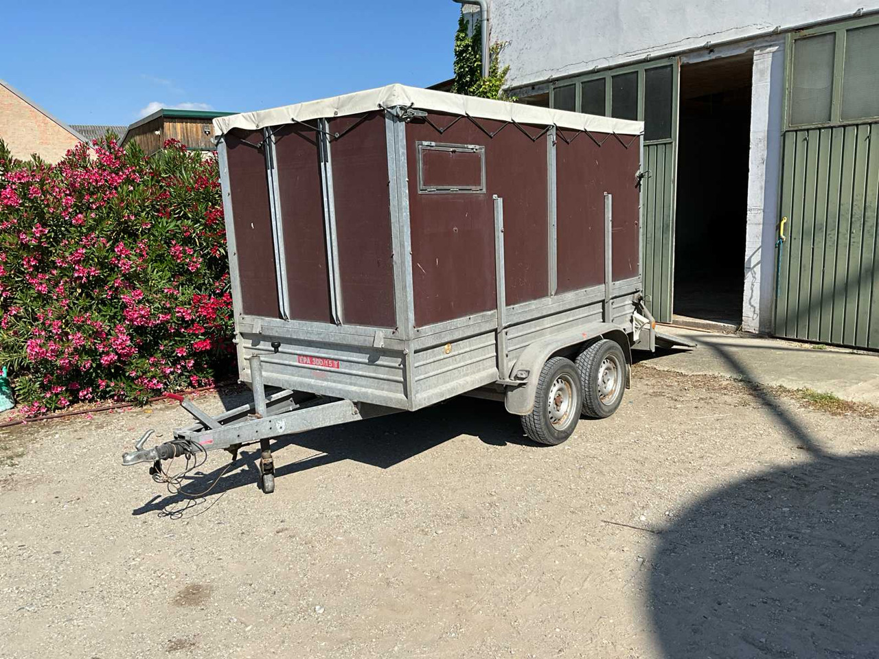 Pongratz EPA 300 T - Prikolica za prevoz stoke: slika 2 Pongratz EPA 300 T - Prikolica za prevoz stoke: slika 2