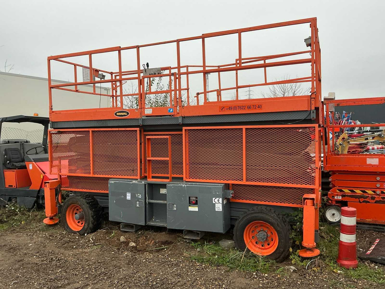 RIWAL SCISSOR LIFT - Vazdušna platforma: slika 1 RIWAL SCISSOR LIFT - Vazdušna platforma: slika 1