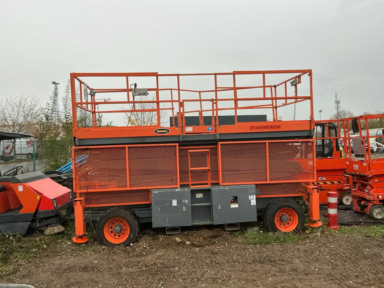 RIWAL SCISSOR LIFT - Vazdušna platforma: slika 2 RIWAL SCISSOR LIFT - Vazdušna platforma: slika 2
