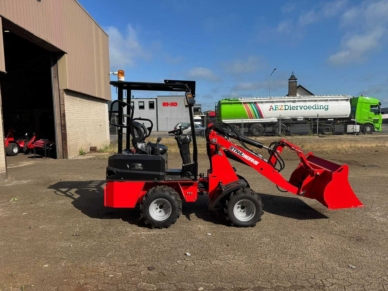 Stahlworks R906 - Utovarivač točkaš: slika 2 Stahlworks R906 - Utovarivač točkaš: slika 2