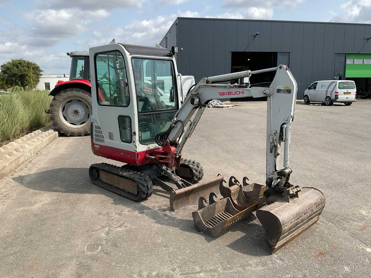 Takeuchi TB016 - Mini bager: slika 3 Takeuchi TB016 - Mini bager: slika 3