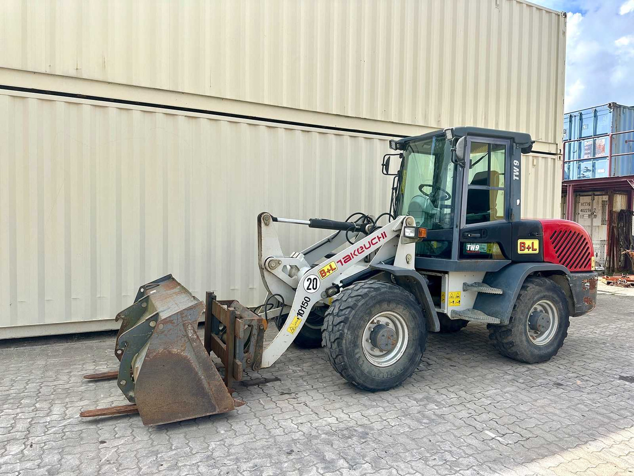 Takeuchi TW9 - Utovarivač točkaš: slika 4 Takeuchi TW9 - Utovarivač točkaš: slika 4