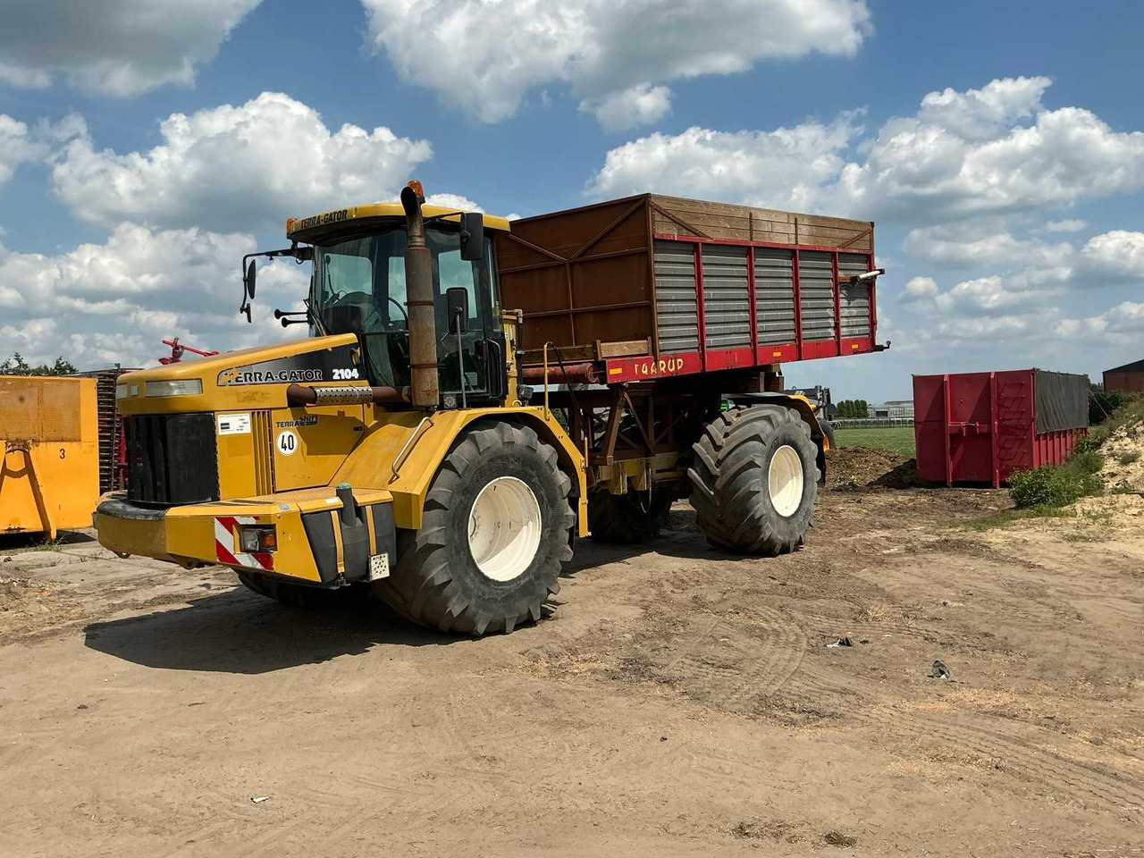 Terra-gator 2104 - Traktorska prikolica za farmu/ Kiper: slika 1 Terra-gator 2104 - Traktorska prikolica za farmu/ Kiper: slika 1