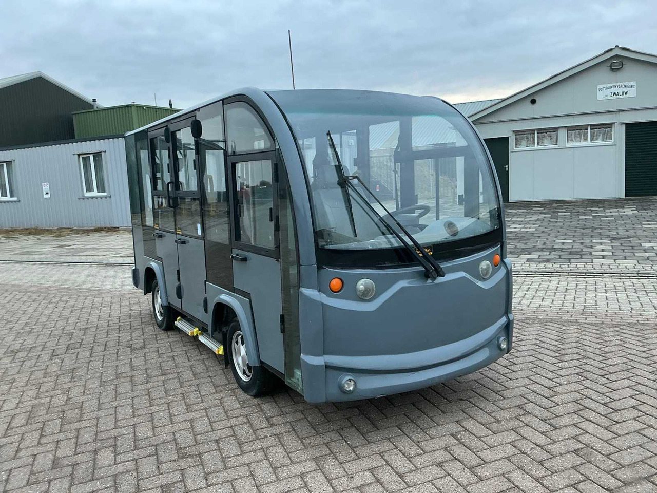 Towrite 8 seater bpv - Komunalni traktor: slika 4 Towrite 8 seater bpv - Komunalni traktor: slika 4