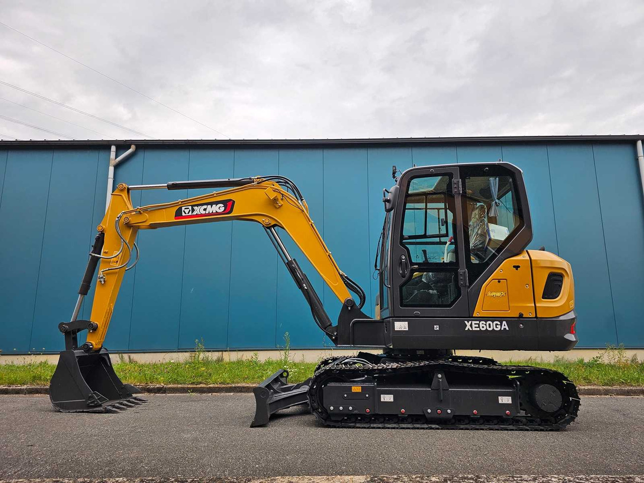 XCMG XE60GA - Bager guseničar: slika 2 XCMG XE60GA - Bager guseničar: slika 2