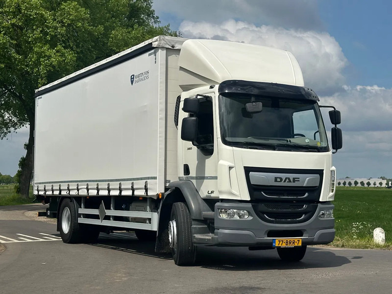 DAF CF 320 LF320.18 EURO6. SchuifzeilBakwagen met Laadklep. in TOPSTAAT! - Kamion sa ceradom: slika 2 DAF CF 320 LF320.18 EURO6. SchuifzeilBakwagen met Laadklep. in TOPSTAAT! - Kamion sa ceradom: slika 2