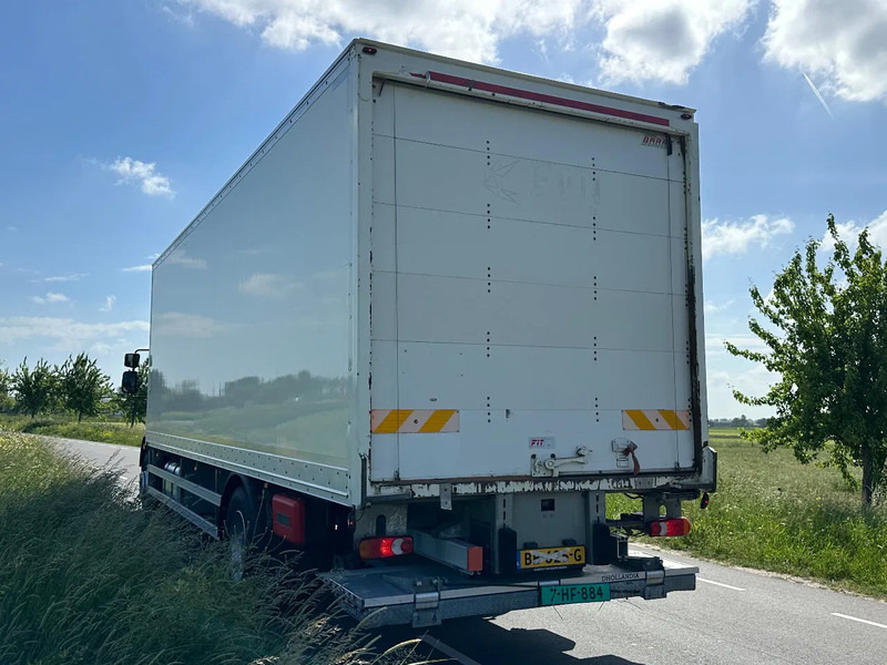 DAF CF 320 LF320.19 EURO6. 830x248x260 - Kamion sa zatvorenim sandukom: slika 4 DAF CF 320 LF320.19 EURO6. 830x248x260 - Kamion sa zatvorenim sandukom: slika 4