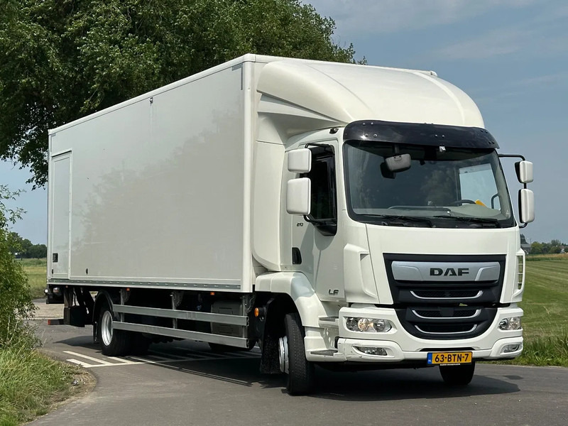 DAF LF 210 LF210.14. EURO6. 2022. 183401km 805x248x248. Bakwagen met Laadklep 2500kg - Kamion sa zatvorenim sandukom: slika 2 DAF LF 210 LF210.14. EURO6. 2022. 183401km 805x248x248. Bakwagen met Laadklep 2500kg - Kamion sa zatvorenim sandukom: slika 2