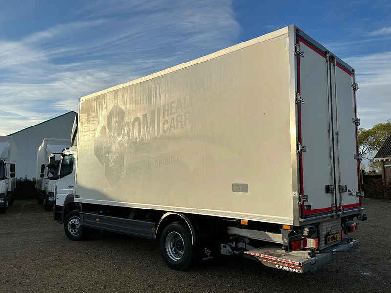 Mercedes-Benz Atego ATEGO1218 GEISOLEERDE OPBOUW 620x247x260! 2000kg Laadklep. - Kamion sa zatvorenim sandukom: slika 4 Mercedes-Benz Atego ATEGO1218 GEISOLEERDE OPBOUW 620x247x260! 2000kg Laadklep. - Kamion sa zatvorenim sandukom: slika 4