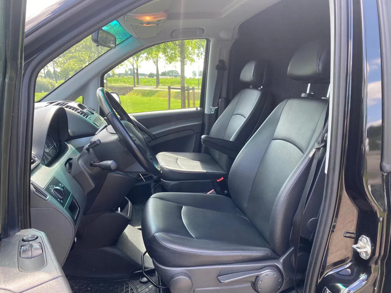 Mercedes-Benz Vito V6 6-Cilinder 2014. 79210km. Als in NIEUWSTAAT! - Mali kombi: slika 5 Mercedes-Benz Vito V6 6-Cilinder 2014. 79210km. Als in NIEUWSTAAT! - Mali kombi: slika 5