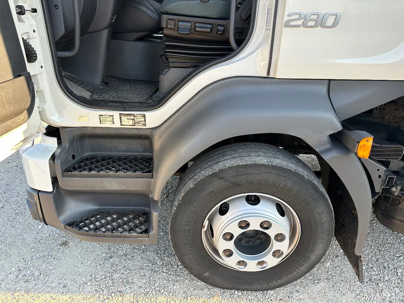 Volvo FL FL280.16 EURO6. 2022. OPRIJWAGEN , PAARDENWAGEN. - Kamion sa golom šasijom i zatvorenom kabinom: slika 5 Volvo FL FL280.16 EURO6. 2022. OPRIJWAGEN , PAARDENWAGEN. - Kamion sa golom šasijom i zatvorenom kabinom: slika 5