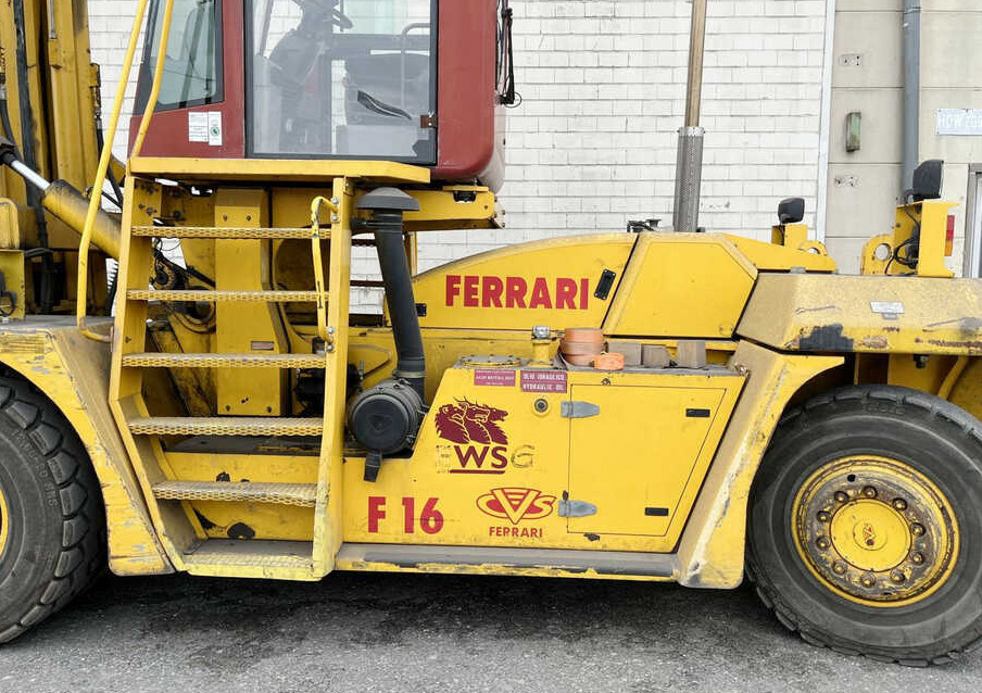 CVS Ferrari F16 - Mašina za kontejenere: slika 4 CVS Ferrari F16 - Mašina za kontejenere: slika 4