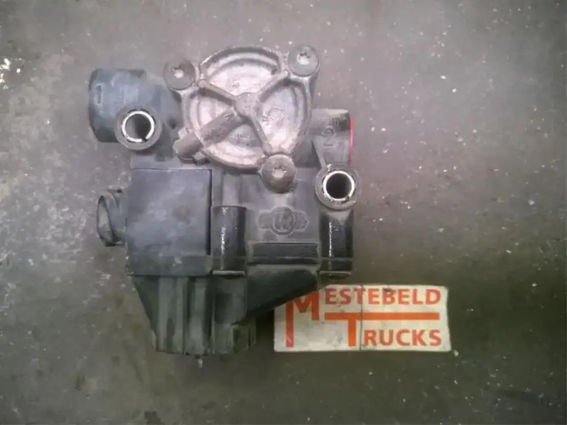 MAN A BS magneetventiel L2000 - Delovi kočnica za Kamion: slika 1 MAN A BS magneetventiel L2000 - Delovi kočnica za Kamion: slika 1