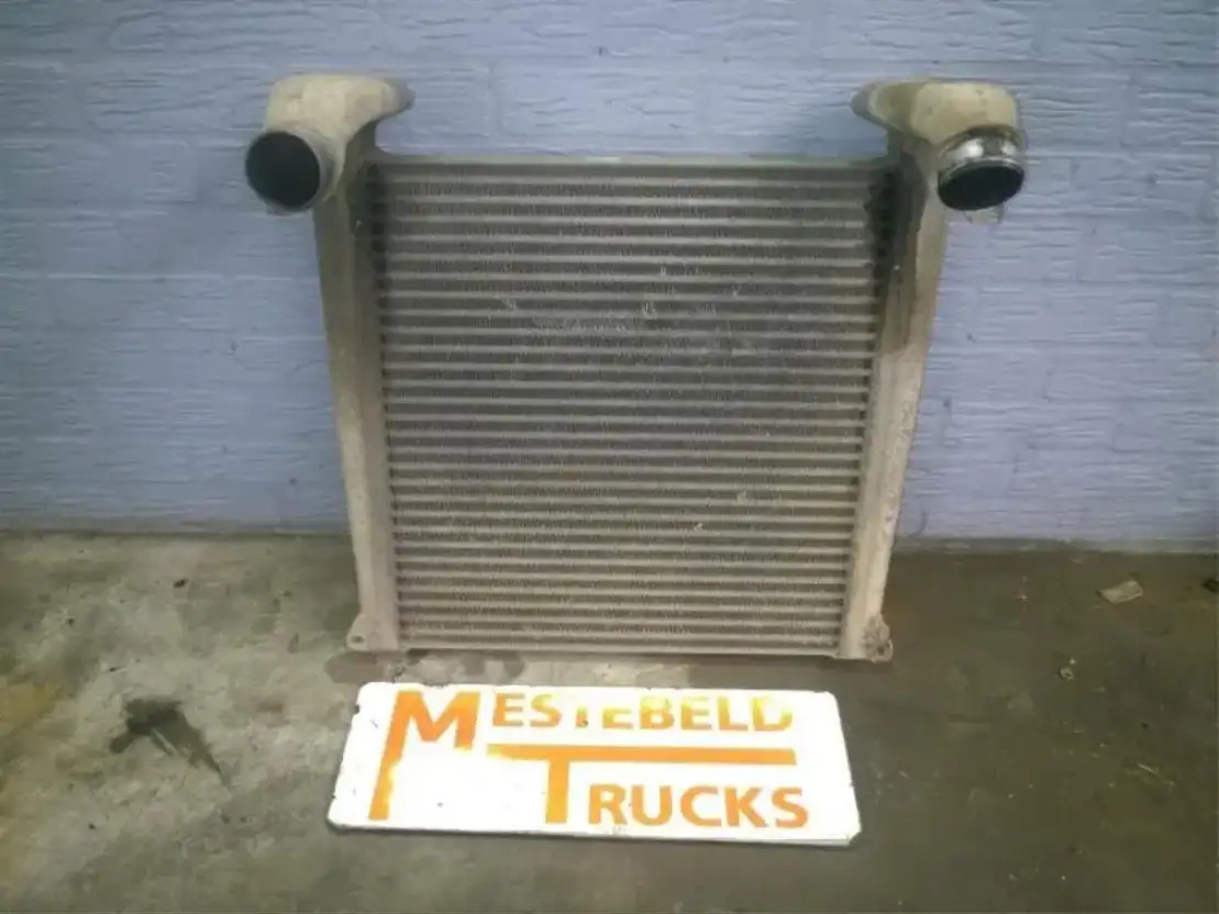 MAN Intercooler L2000 - Sistem za hlađenje za Kamion: slika 1 MAN Intercooler L2000 - Sistem za hlađenje za Kamion: slika 1