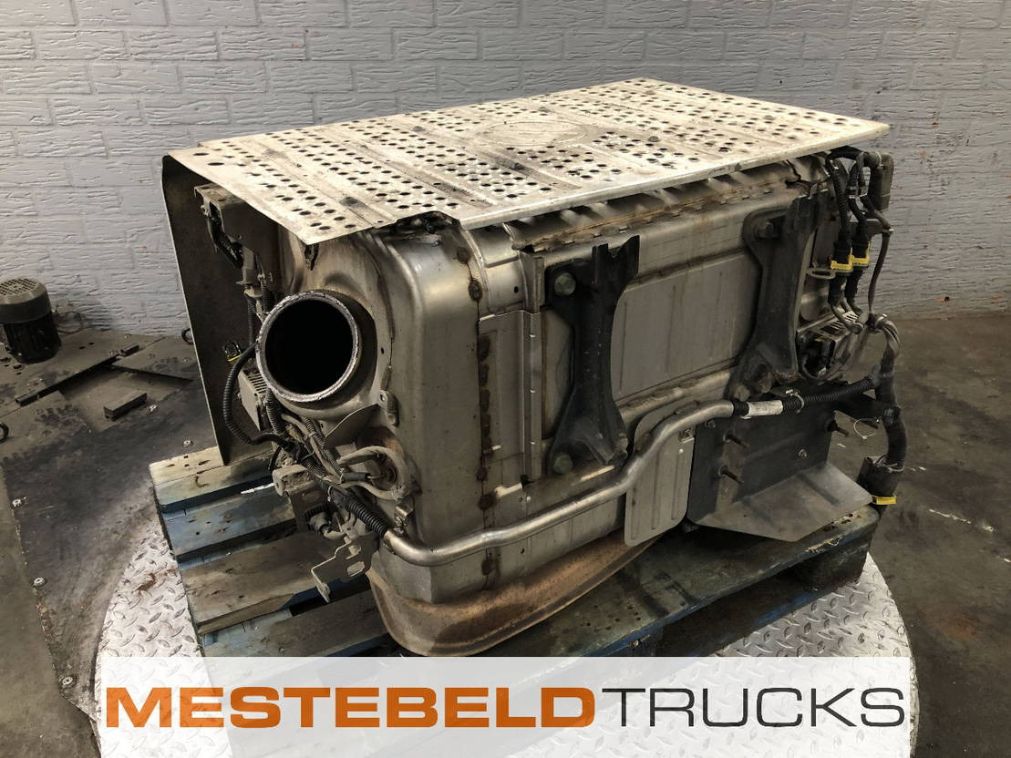 Mercedes-Benz Katalysator 1842 - Prigušivač/ Izduvni sistem za Kamion: slika 2 Mercedes-Benz Katalysator 1842 - Prigušivač/ Izduvni sistem za Kamion: slika 2