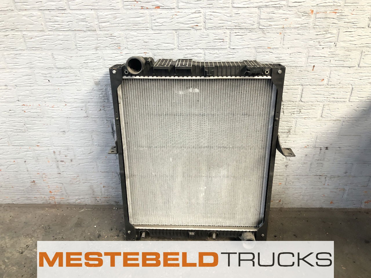 Mercedes-Benz Radiateur - Sistem za hlađenje za Kamion: slika 2 Mercedes-Benz Radiateur - Sistem za hlađenje za Kamion: slika 2