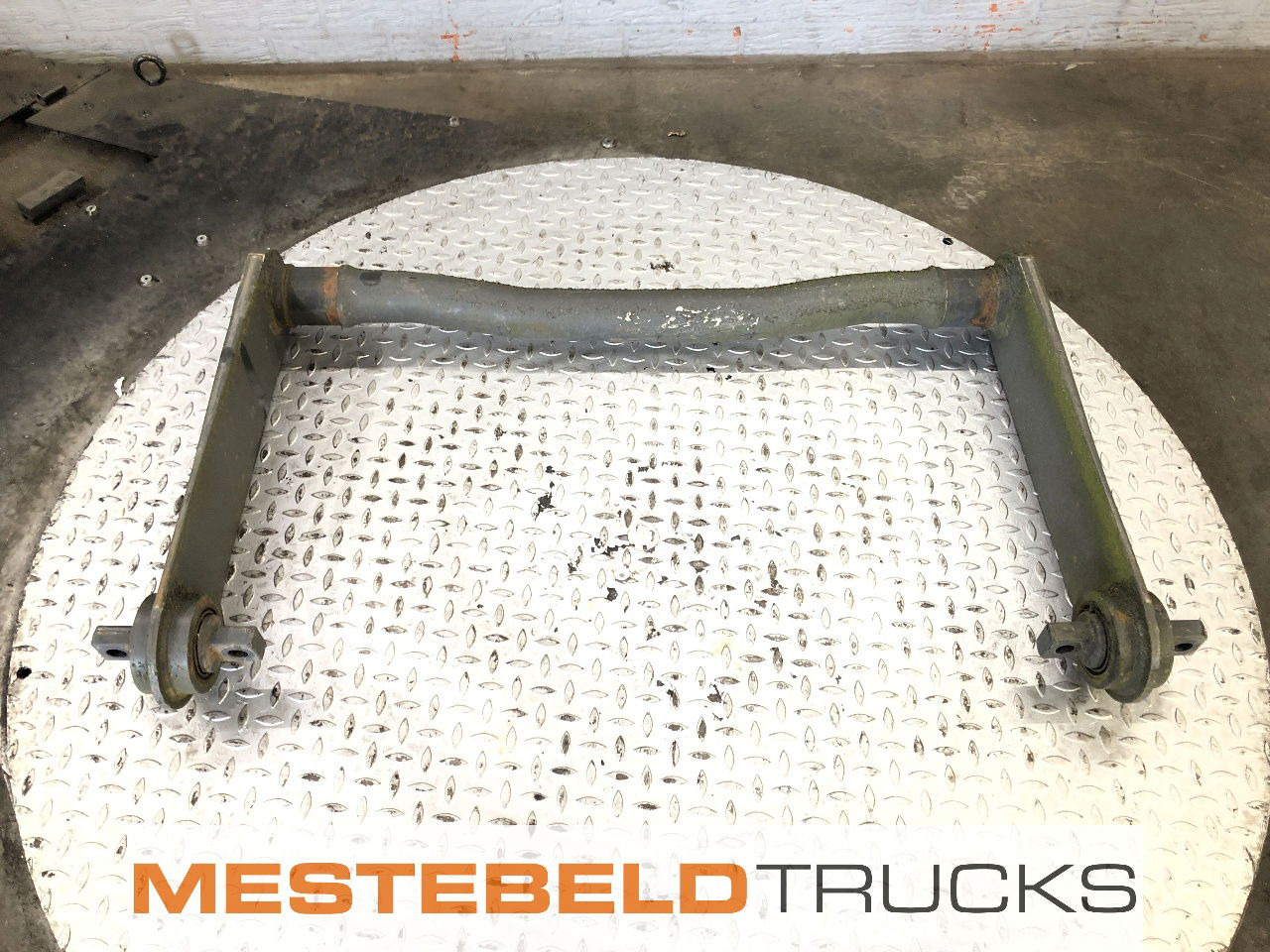 Mercedes-Benz Stabilisator v achteras - Zadnja osovina za Kamion: slika 1 Mercedes-Benz Stabilisator v achteras - Zadnja osovina za Kamion: slika 1