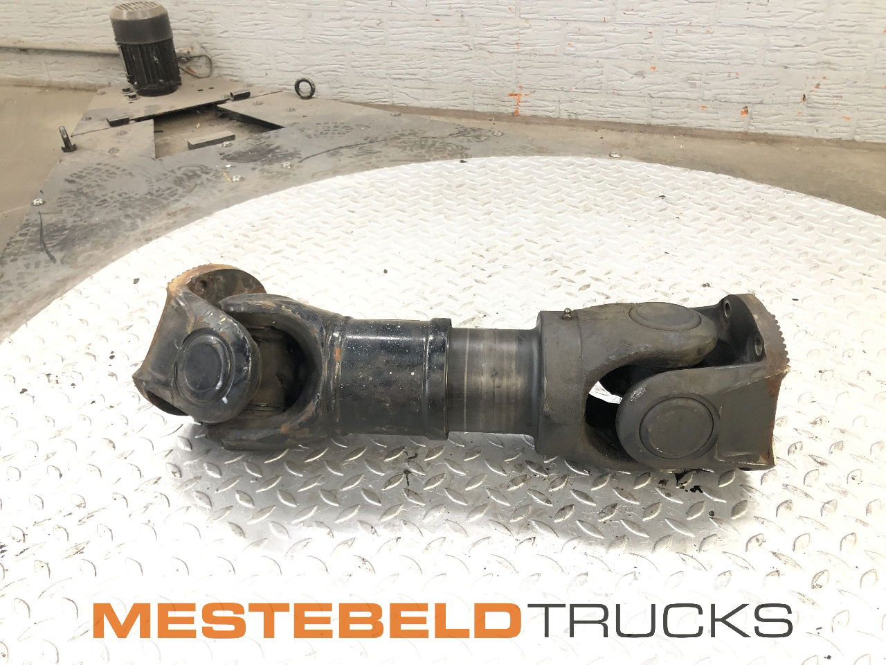 Mercedes-Benz Tussen as 160 cm - Menjač i delovi za Kamion: slika 1 Mercedes-Benz Tussen as 160 cm - Menjač i delovi za Kamion: slika 1