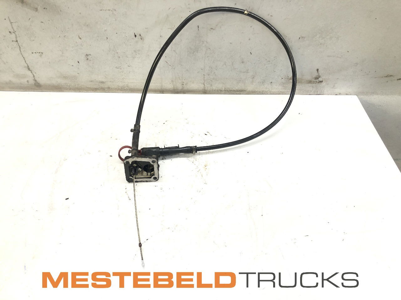 Scania Peilstok met houder DC13 - Motor i delovi za Kamion: slika 1 Scania Peilstok met houder DC13 - Motor i delovi za Kamion: slika 1