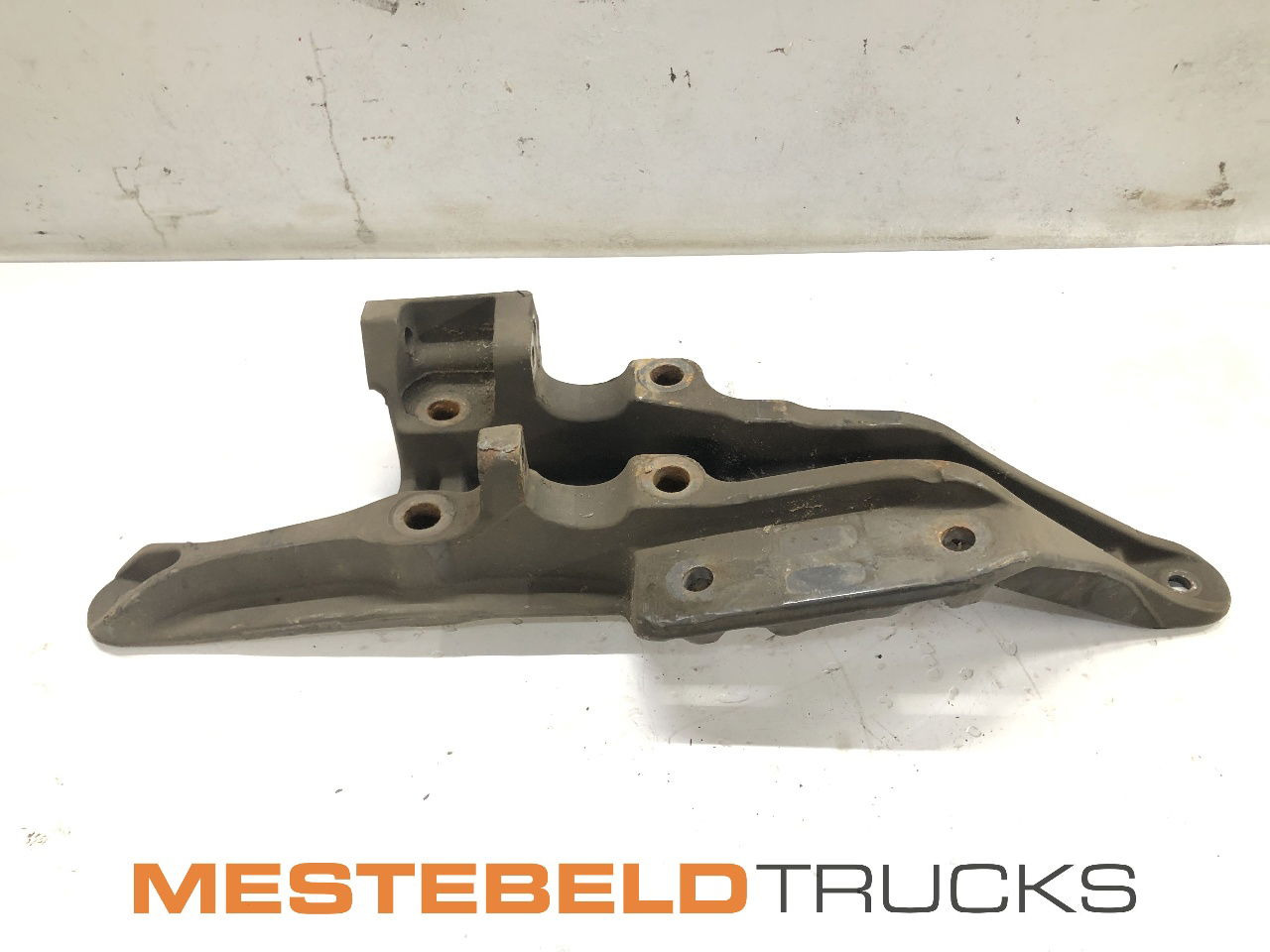 Volvo Luchtveerjuk links achteras FH2 - Ram/ Šasija za Kamion: slika 1 Volvo Luchtveerjuk links achteras FH2 - Ram/ Šasija za Kamion: slika 1