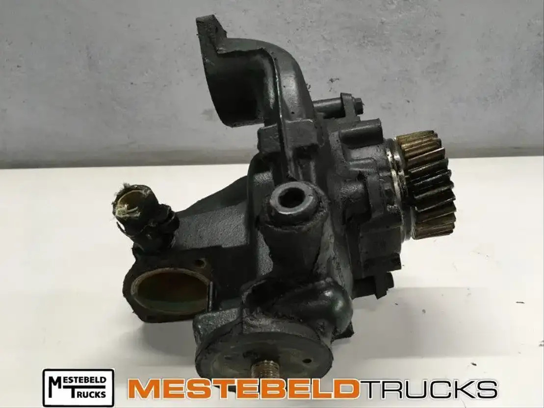 Volvo Waterpomp D12D - Sistem za hlađenje za Kamion: slika 1 Volvo Waterpomp D12D - Sistem za hlađenje za Kamion: slika 1