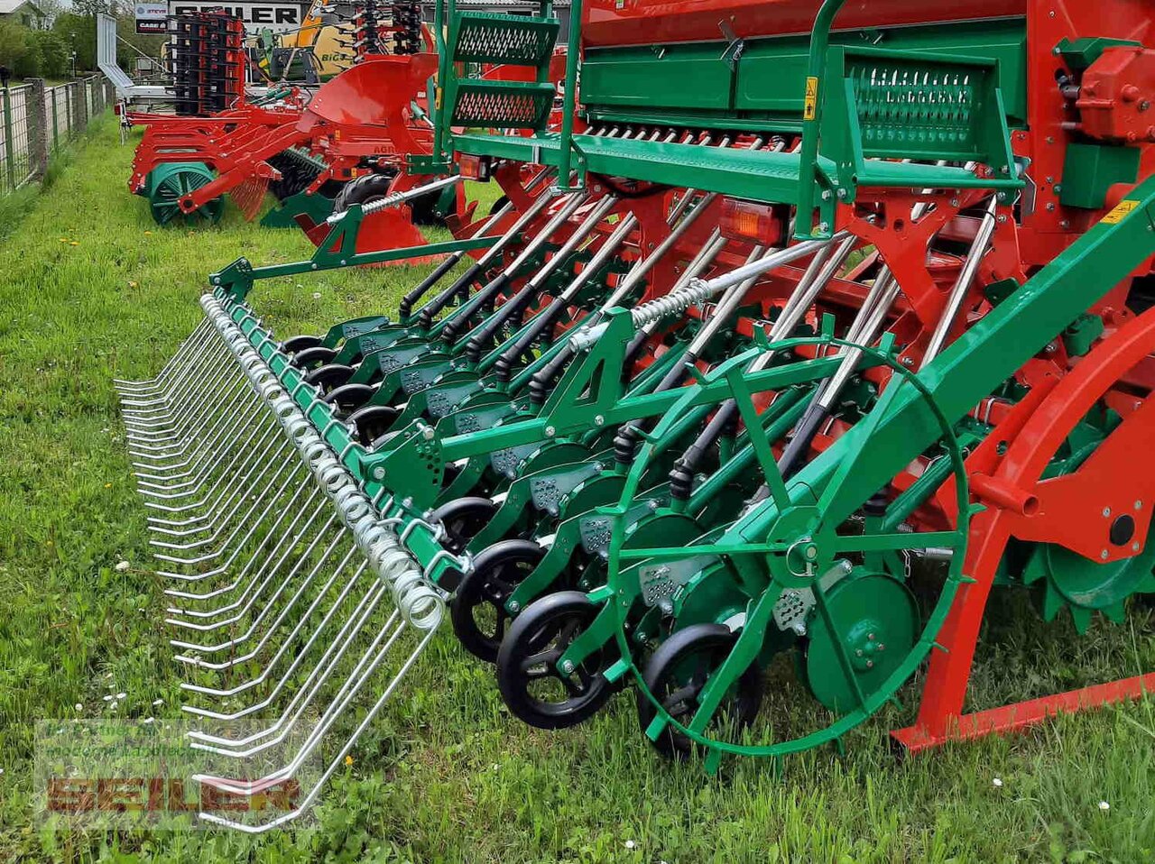 Agro-Masz ANA 30 + SN 300 - Kombinovana mašina za setvu: slika 2 Agro-Masz ANA 30 + SN 300 - Kombinovana mašina za setvu: slika 2